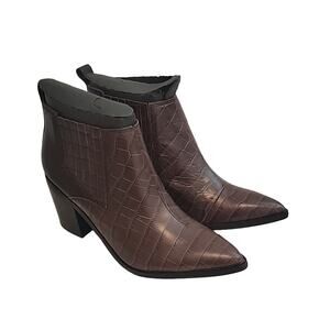 NIB Marc Fisher Rental 2 Chelsea Boots, 8.5